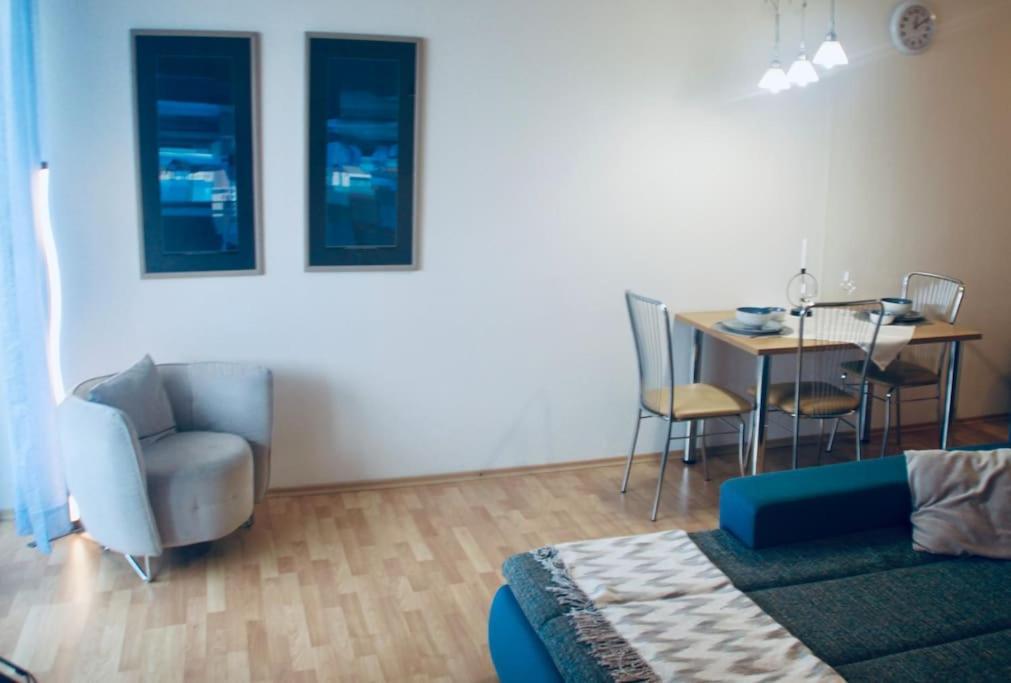 Jasmine Apartment - Free Parking - City Center - Skibus - Tatralandia 5Km Liptovský Mikuláš エクステリア 写真