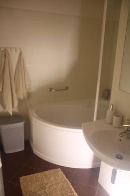 Jasmine Apartment - Free Parking - City Center - Skibus - Tatralandia 5Km Liptovský Mikuláš エクステリア 写真